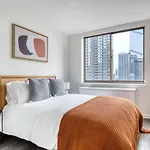 Apartment Midtown West 2br W Doorman Gym Wd Nr Times Sq Nyc-1068 New York