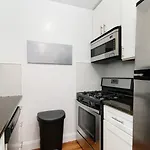 Lovely Studio Apartment In Nyc