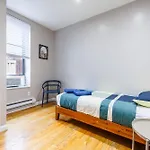 Uws Apartments For Group And Families