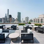 Luxurious 2 Bedroom Apartment In New York