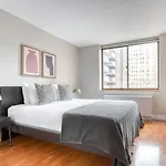 Uws 2br W Gym Doorman Elevator Nr Park Nyc-1047 Apartment *