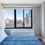 Luxurious 2 Bedroom Apartment With Private Balcony