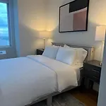 Breathtaking Views! Corner 1 Bed 1 Bath Apt