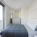 Unique 3 Bd Apartment At Midtown East