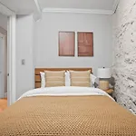 Manhattan Luxury Apartment 7