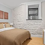 Manhattan Luxury Apartment 7