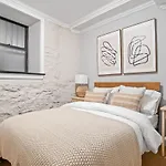 Manhattan Luxury Apartment 7
