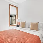 Manhattan Luxury Apartment 6