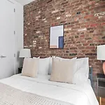 Manhattan Luxury Apartment 6