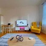 Cozy Studio In Upper East Side