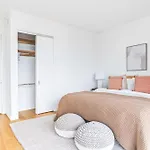 2Bd 2 Bth Marvelous Apartment