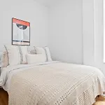 3Bd 1Bath Chic Apartment