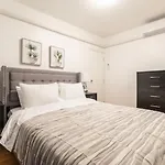 Monthly Nyc Rentals - Amazing 3 Bedroom Apartment