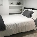 Apartment 25-30 Mins To Times Sq! New York