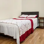 West 30Th Street Guest House