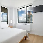 Vibrant Room With City Views In Shared Apartment