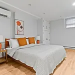 Designer 2Bd 2 Ba At Ues