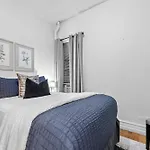 2Br Apt Walk To Restaurants & Time Square