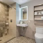 Insignia Brooklyn, An Ascend Collection Hotel 4*