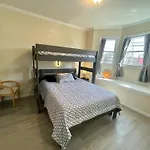New York City Private Bedroom Near Free Ferry Boat!