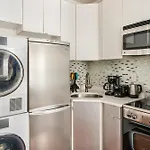 24-5 Furnished Studio W D Prime Gramercy