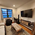 Best Location In Queens, Everything Is Near By, Private Room, Laguardia Airport 10Min