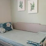 Apartment Explore From Queens