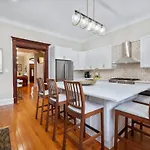 Luxury Townhouse In Nyc