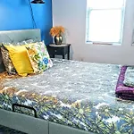 Apartment Explore From Queens