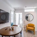 3Br Apartment In Hells Kitchen Walk To Times Square & Broadway