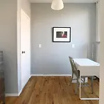 Apartment Serene Brooklyn Escape Near Cafes & Park, Sleeps 5 New York