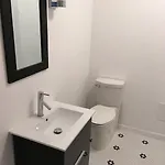 Apartment Serene Brooklyn Escape Near Cafes & Park, Sleeps 5 New York