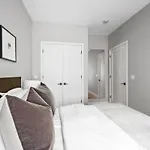 Top Notch 2Br & 2Ba Suite Minutes To Central Park