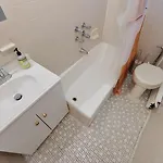 Cozy Near Park!, June To Aug 90 Days Required Apartment New York