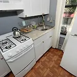 Cozy Near Park!, June To Aug 90 Days Required *