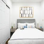 69-2A Prime Lower East Side 1Br Apt Brand New