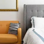 1597-3 Studio Upper East Side Apt W&D In Unit