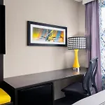 Glo Western Bronx Nyc 3* New York