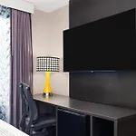Glo Western Bronx Nyc 3* New York