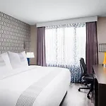 Glo Western Bronx Nyc Hotel