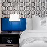 Glo Western Bronx Nyc Hotel 3*