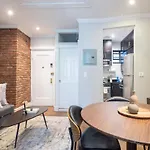 Apartment Stylish Retreat In Midtown Nyc Walk To Everything New York