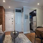 Stylish Retreat In Midtown Nyc Walk To Everything Apartment New York