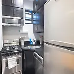 Stylish Retreat In Midtown Nyc Walk To Everything *