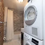 Apartment Stylish Retreat In Midtown Nyc Walk To Everything New York