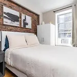 Heart Of East Vill 2Br 1Ba Washer Dryer
