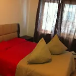 Unique Three Bedrooms With Cozy Backyard