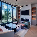 Doubletree Suites By Hilton Nyc - Times Square