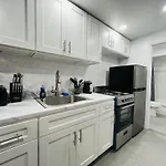 Park Oasis Apartment New York