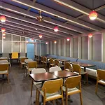 Hotel Hampton Manhattan - Times Square South 3*